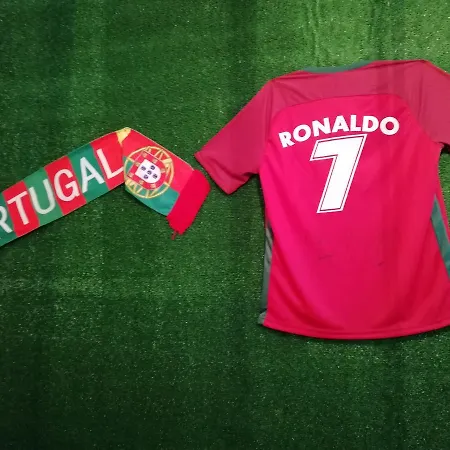 Хостел Football *