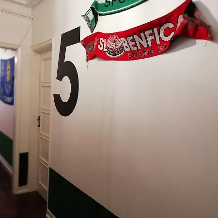 Хостел Football